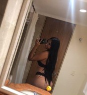 HERMOSA Y ENCANTADORA COLOMBIANA