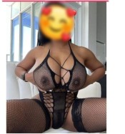 LATINA CALIENTE Y CON GANAS DE COMERTE RICO