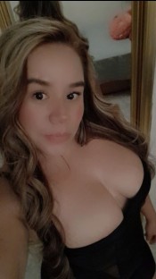 YULIETA ATRACTIVA COQUETA FIESTERA FOTOS REALES 24/7