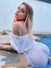 SOY LA CHICA QUE TU PAREJA NO QUIERE QUE VEAS.