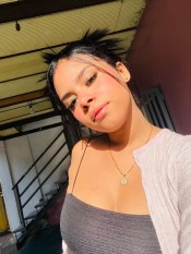 VENEZOLANA JOVENCITA COñITO MOJADO