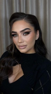 RUSA, ESPECTACULAR, PIERDETE ENTRE MIS CURVAS