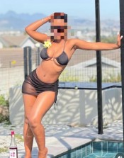 LAURA  SUPERSEXY IMPLICADA FIESTERA