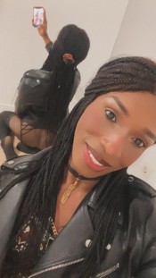 HERMOSA NEGRA LATINA