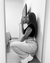 VICTORIA NOVEDAD, MUJER SEXI CERCANA TRATO DE NOVIOS