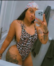 SOY UNA CHICA MUY CARIÑOSA