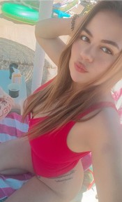 BOMBóN LATINO TETAS XXL