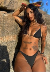 ESTEFANÍA  JOVENCITA SUPER SERVICIAL  EN GRANA