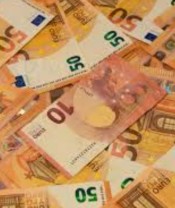 SE NECESITA CHICAS PLAZA URGENTE