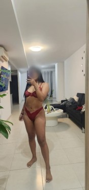 CHICA VENEZOLANA JOVEN GUAPA