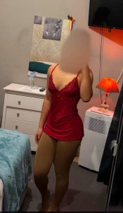 SEXY, IMPLICADA Y COMPLACIENTE. SOY TODO LO QUE BU