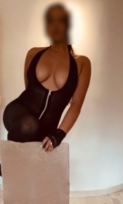 LAURA EN SALOU, UN ENCANTO SOLO PARA TI