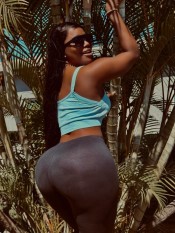 ESPECTACULAR LATINA TRANS FOGOSA Y LUJURIA DOTACIóN XXL TOTAL VEN MANLLEU