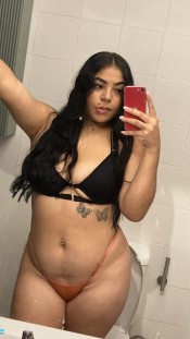 BOMBOMCITO COLOMBIANO TU CHICA SEXY DISPUESTA A TO