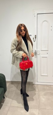 NOVEDAD   CHICA TRAS JOVENCITA SEXY  MORENA DELGADA