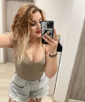 RECIÉN LLEGADA CON GANAS DE LECHE, FIESTERA AL 100