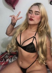 MUJER COMPLACIENTE SIN LIMITES EN LA CAMA