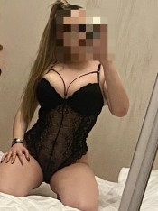 JOVENCITA LITUANA MUY SEXY Y DISPUESTA A TODO