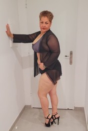 MADURITA SEXI Y FIESTERA EN CIUDAD REAL