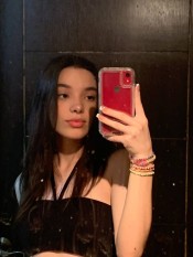 CARLA FIESTERA FIESTERA UNICA EN LA CAMA‍