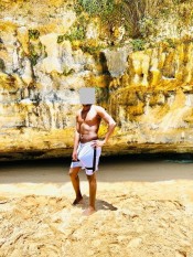 CHICO AFRICANO ACTIVO Y DOTADO 22CM