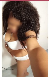 MORBOSA CACHONDA ARDIENTE DISPUESTA A DARTE PLACER