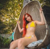 NOVEDAD UNA CHICA SEXI Y MORBOSA