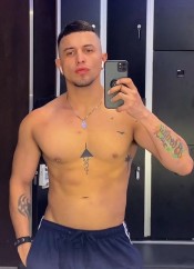 CHRISTIAN CALIENTE Y MORBOSO CAñERO Y FIESTERO