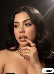 LUNA JOVENCITA  FESTEIRA Y DIVERTIDA