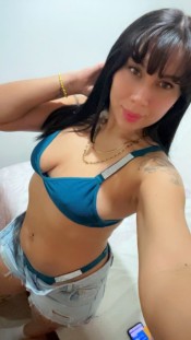 ROXANA LATINA ARDIENTE Y CALIENTE