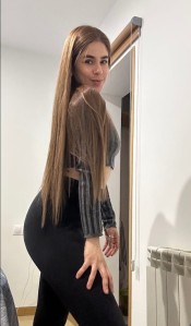 TU POLLA EN MI BOCA ME EXCITA Y ME HACE MOJAR