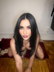 LUNA VENEZOLANA JUGUETONA FIESTERA ATIENDO PAREJAS EN TORREMOLINOS 24H