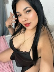 SOY EXPERTA CHUPARLA ME APASIONA HACERLO SOY LA CHICA. DE LA FOTO