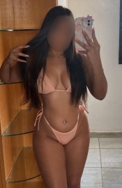 MUJER HERMOSA CACHONDA CON DESEOS DE FOLLAR A TOPE