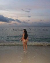 SOY MORENA COLOMBIANA RECIEN LLEGADA A MOTRIL