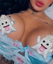 ESTREIA TATUADA DE LUJO FOTOS REALES