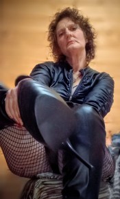GABI TRANS DOMINATRIZ GUARRA Y MUY CACHONDA