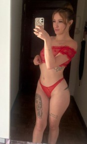 SOY CARIñOSA Y FIESTERA