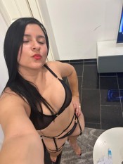 LATINA QUIERE COMPLACERTE EN (VíA JULIA)