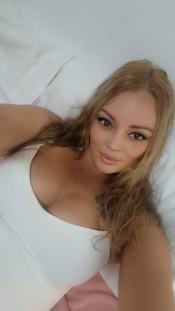 */ CHELSY  SOY  UN BOMBON LLENO DE CURVAS UNA DIOSA ARGUINEGUIN