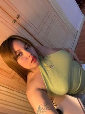 LUCY HACIENDO LOS MEJORES MASAJES SENSUALES