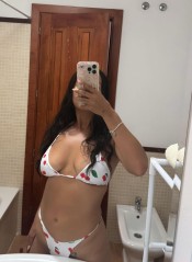 CANARIA CARIÑOSA EN LLANO DEL CAMELLO! TENERIFE