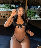 HERMOSA MORENASA CALIENTE DESEOSA MUY COMPLACIENTE