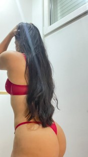 HERMOSA COLOMBIANA FIESTERA