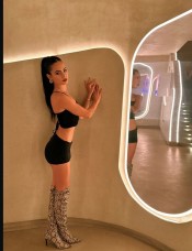 ATREVIDA Y COMPLACIENTE, FIESTERA