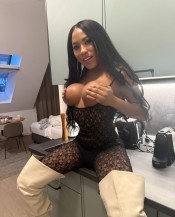 LATINA ACTIVA Y PASIVA FIESTERA PUTA Y  FOGOSA