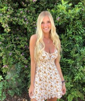 TIFFANY.. RUBIA GUAPíSIMA