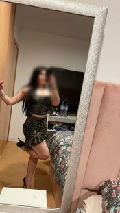 VEN O  VOY ESTOY MUY CACHONDA MOJADITA FIESTERA