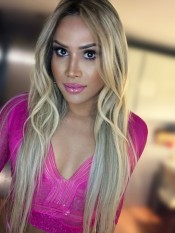 SOY UNA DULCE TRANS LATINA MUY FEMENINA VERS