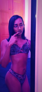 TRANS COMPLACIENTE, DISPUESTA AL PLACER